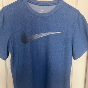 Mens Nike Dri Fit SS tshirt. Size small